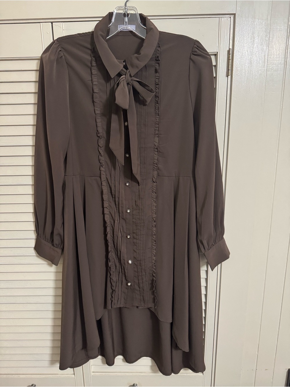 Axes Femme Poetique Brown Long Sleeve bow Tie-Neck Ruffle Front Collar Dress